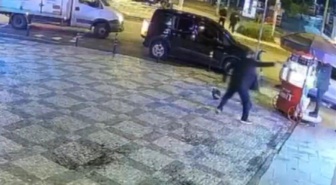 Kadıköy'de döviz bürosunu kurşunlayanlar Sakarya'da yakalandı! Biri eski kulüp başkanının oğlu çıktı