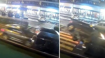 Lüks otomobil, park halindeki araca çarpıp takla attı! O anlar kamerada
