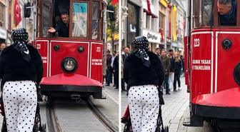 Taksim'de akılalmaz hareket! Tramvayın üzerine doğru bebek arabasını sürdü