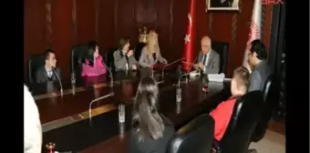 TBMM Başkanı Çiçek, Down Sendromlu Sporcu Çocukları Kabul Etti