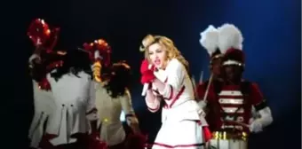 Madonna ile Aynı Sahnede Olmak Büyük Bir Kıyaktı!