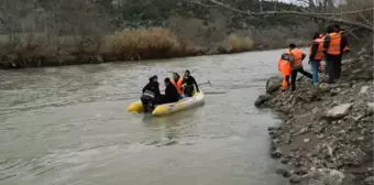 Kamyonet Kızılırmak'a Uçtu, 1 Kişi Suda Kayboldu