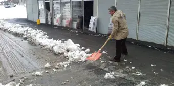 Van'da Kar Yağışı