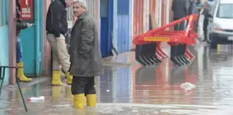 Edirne'de Dereler Taştı, Evleri Su Bastı