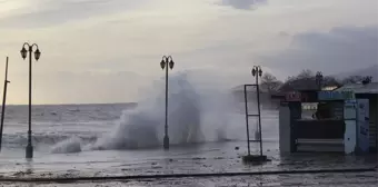 Çanakkale'de Kuvvetli Lodos