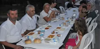 Keşan Belediyesi İstasyon Mahallesi'nde İftar Verdi