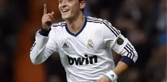 M. United'dan Mesut Özil'e 50 Milyon Euro'luk Teklif