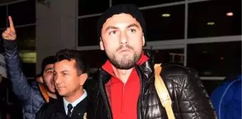 Trabzonsporlu Taraftarlar Burak Yılmaz'a Tepki Gösterdi