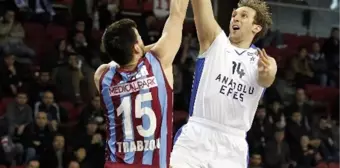 Anadolu Efes, Trabzonspor'u 91-79 Yendi