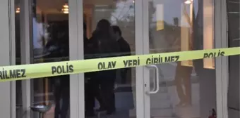 Özel Harekat Polisiyiz' Diyerek Soydular