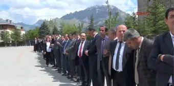 Hakkari'nin Yeni Valisi Canbolat Göreve Başladı