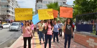 Bafra'da Öğrenciler Sokağa Döküldü