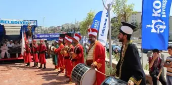 Bakan Işık Kültür Merkezi Tanıtımına Katıldı