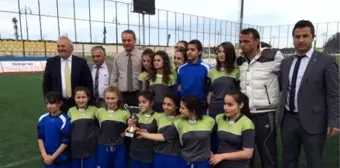 Rize'de Küçükler ve Yıldızlar Futbol İl Biriciliği Sona Erdi