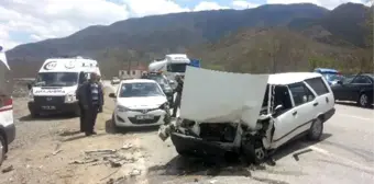 Gümüşhane'de Trafik Kazası: 5 Yaralı