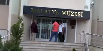 20 Asırlık Yakut Yüzük Göz Kamaştırıyor