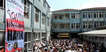 Zonguldak'ta Termik Santral İçin Çed Toplantısında Kefenli Protesto