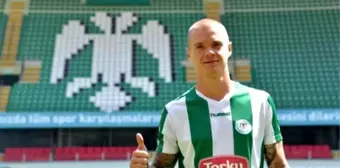 Torku Konyaspor'a Holmen'den İmza