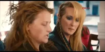 Meryl Streep Kendi Kızı ile Kamera Karşısında