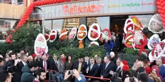 Baklavadan Şekeri Çıkardılar, Tadına Dokunmadılar