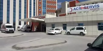 Sivas - Okul Servisi, Cezaevi Servis Aracıyla Çarpıştı: 13 Yaralı