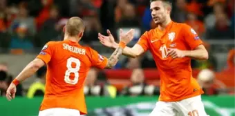 Hollanda Milli Takımı'nda Sneijder Var, Van Persie Yok