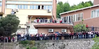 Zonguldak Kömürspor Taraftarı Maçı Hastane Bahçesinden İzledi