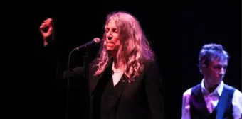 'Patti Smith and her band', unutulmaz bir performans sergiledi!