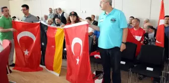 İstanbul'da Ölenlere, Erlangen'de Saygı Duruşu