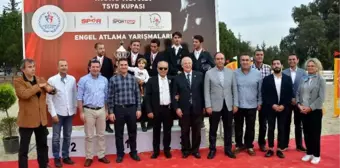 Binicilikte Atatürk Kupası'nı Hasan Şentürk Kazandı