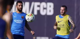 Aleix Vidal'den Verim Alamayan Barcelona, Darijo Srna'yı Gündemine Aldı