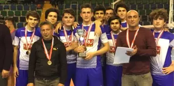 Mersin Bozyazı Anadolu Lisesi Voleybolda İl Birincisi Oldu