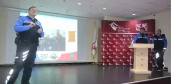 Polisten, Asp Çalışanlarına 'Dolandırıcılıkla Mücadele' Semineri