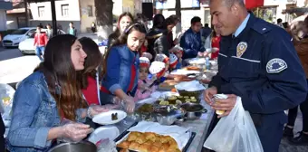 Gümüşhacıköy'de Şehit Aileleri Yararına Kermes