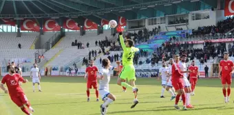 B.b. Erzurumspor: 2 - Pendikspor: 4