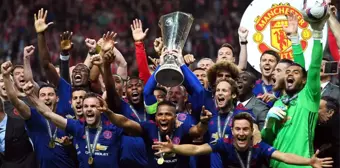 UEFA Avrupa Ligi'nde Şampiyon Manchester United