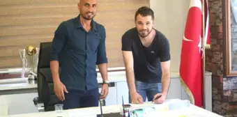 Tuzlaspor Osman Fırat'ı Transfer Etti