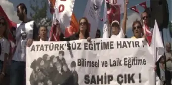 Kadıköy'de 'Atatürksüz Eğitime Hayır' Mitingi