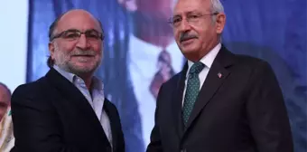 Özke'nin Ödülünü Kılıçdaroğlu Verdi