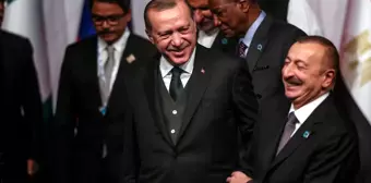 Gardaş Samimiyeti! D-8 Zirvesine Erdoğan ve Aliyev'in Kahkahası Damga Vurdu