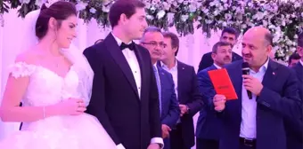 Başbakan Yardımcısı Işık, Nikah Şahitliği Yaptı