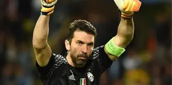 39 Yaşındaki Buffon Ödüle Doymuyor