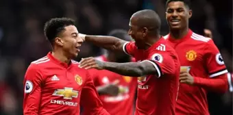 Manchester United Deplasmanda Galip