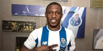 Abdul Majeed Waris Porto'ya Transfer Oldu!