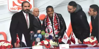 Robinho Resmen Sivasspor'da!