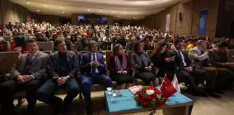 Kişisel Gelişim Uzmanı Demirkıran, Gaziantepli Gençlerle Buluştu