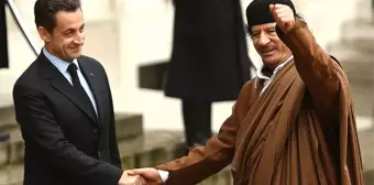 Gözaltının Nedeni Belli Oldu! Kaddafi'nin Gönderdiği Paralar, Sarkozy'yi Yaktı