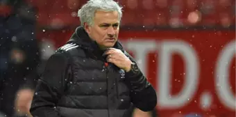 Jose Mourinho Tam 7 Oyuncunun Biletini Kesti, Transfer İstedi