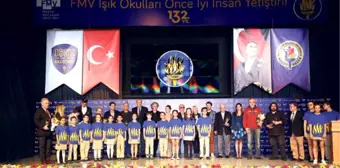 Işık Tutanlar Ödüllerini Aldı