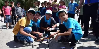 Köy Okulu Öğrencileri Yerli Malzemelerle Drone Yaptı